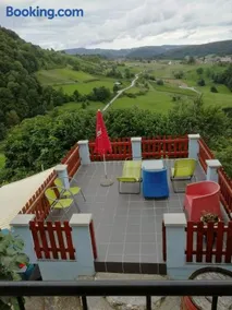 Issy View House - Image 4