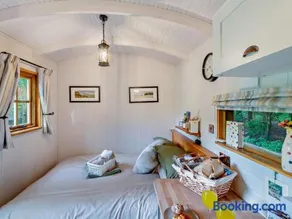 1 Bed in Newport oc-94188 - Image 5