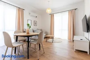 LUBAVA apartment z garażem podziemnym i klimatyzacją, Netflix, TV55', winda - Image 2