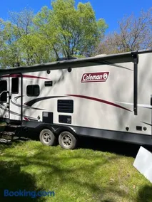 Chris travel trailer - Image 2