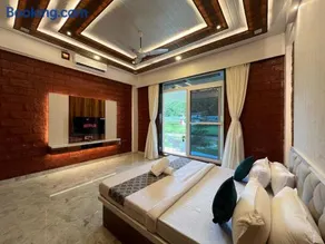 Selborne Heaven 5 BHK Villa - Image 2