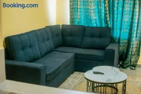 LizCon Villa 2Bedroom Makasembo - Image 3