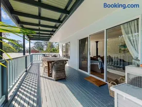 Relaxed Beach House Near Broulee Beach - Image 3