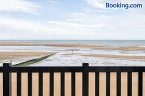 Joli studio avec vue panoramique sur la Mer - Image 2