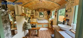 Cozy Cobblers Cabin - Image 2