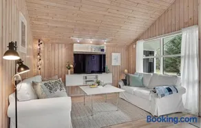 3 Bedroom Amazing Home In Pandrup - Image 3
