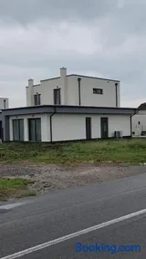 Zemira house - Image 1