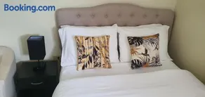 Hastings Towers 4D - Studio Apt Opp Beach - Image 2