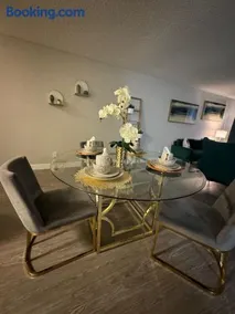 Hollywood Apartments Mario & No Themed With Pool FREE parking and WIFI - Image 2