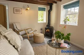 White Rose Cottage - Image 2