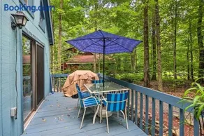 Arrowhead Lake family chalet beach access - Image 2