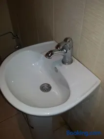 Agdal Two-Bedroom Apartment 2 Minutes from Agdal Train Station - Image 4