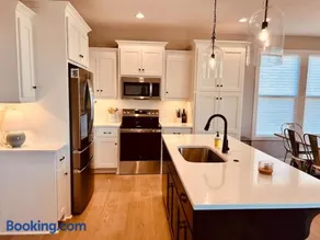 Luxury Modern KC Home Olathe Overland Park - Image 4