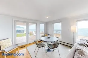 Kalmus Park Retreat - Image 3
