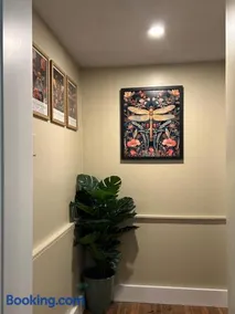 The Allen House - Image 2