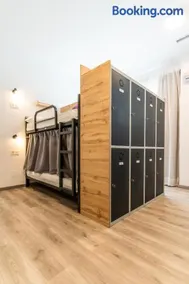 Four Rooms Hostel - Image 3