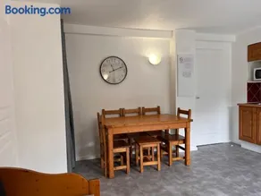 Vars, Appart spacieux rénové 4 couchages dans chalet - Image 2