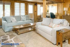 Stormy Point Cabin - Image 3