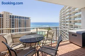 16 FREE Parking Ocean 1b Waikiki - Image 2