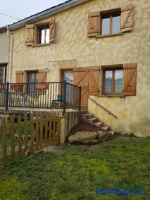 Maison dans un village calme - Image 1