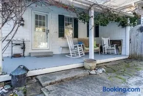 Captain Gibbs Beach Retreat - Image 3