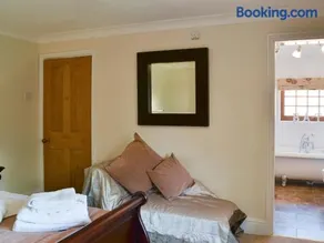 Boothby Cottage - Image 4