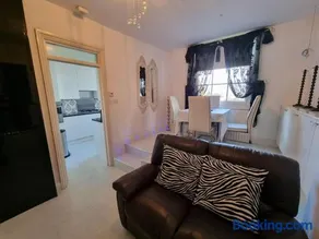 Beautiful apartment in the heart of Rochester - Image 2