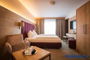Hotel Sonnegg - Image 1