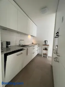 Best located & fully equipped apartment at Basel SBB main station - Image 3