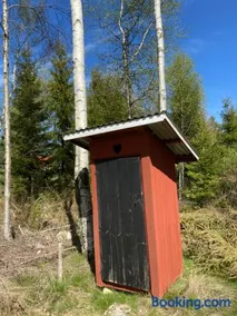 Trevlig Röd liten stuga - Image 4