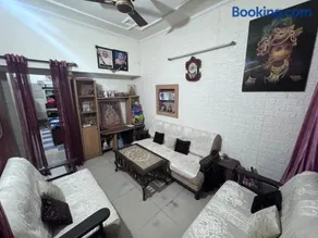 Belle house - Image 1