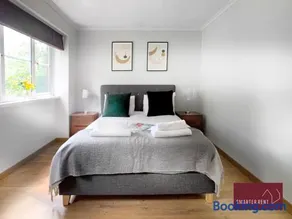 Wokingham - Two Bedroom House with parking - Image 3