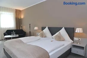 Landhotel Hauer - Image 2
