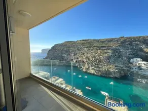 Xlendi - Seafront 2 Bedroom Apartment, Fully Air-conditioned and equipped with all amenities - Image 3