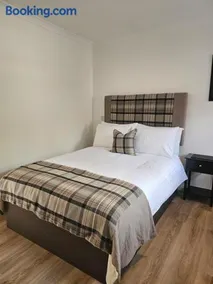 Luxury 1 Bedroom apartment LL - Image 3