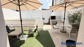 EL patio de Enrique con piscina privada - Image 1