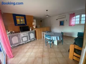 Gîte avec piscine et climatisation - Image 4