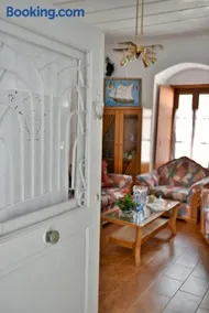 Grandmas Guest House - Image 2