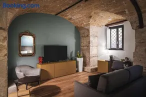 PALAZZO SANTAMARINA Luxury Suite & Spa - Image 4