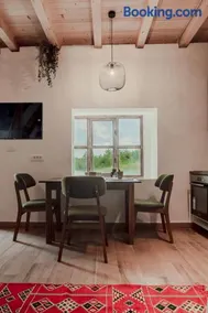 Arhetip, Kikina Villa - Image 5