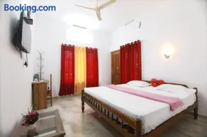 THEKKADY HOMES - Image 2