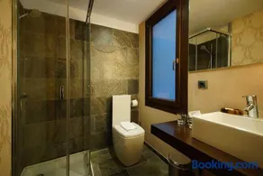 Boutique Bed & Breakfast - Image 2