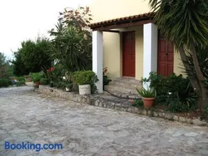 Hotel Heleni Apartments - Image 2