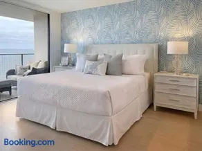Renovated 8th Floor Oceanfront Studio at The Mahana - Image 2