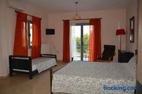 Lotus Sea View Studio Apartment 2 - Image 2