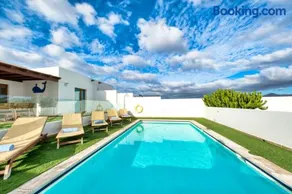 Casa Iria - Private pool and BBQ By Lanzarote Vacation Homes - Image 1