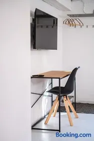 Guest apartment with authentic Finnish wooden sauna, 10 min drive from the airport - Image 4