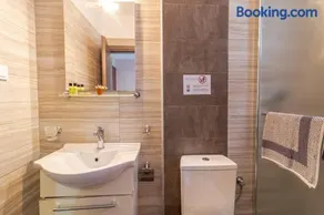 Erosaria Suites - Image 3
