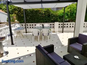 Adosado de 140m2 con terraza a 50 m de la playa - Image 3
