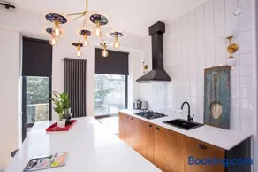 3-Person Apartment - By Wehost - Image 2